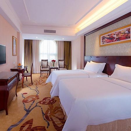 Vienna Hotel Guangzhou Shiling Exteriör bild