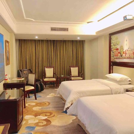 Vienna Hotel Guangzhou Shiling Exteriör bild
