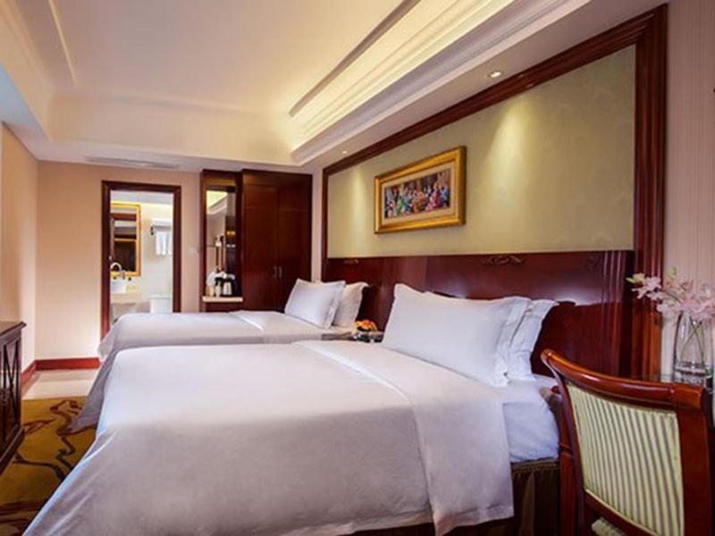 Vienna Hotel Guangzhou Shiling Exteriör bild