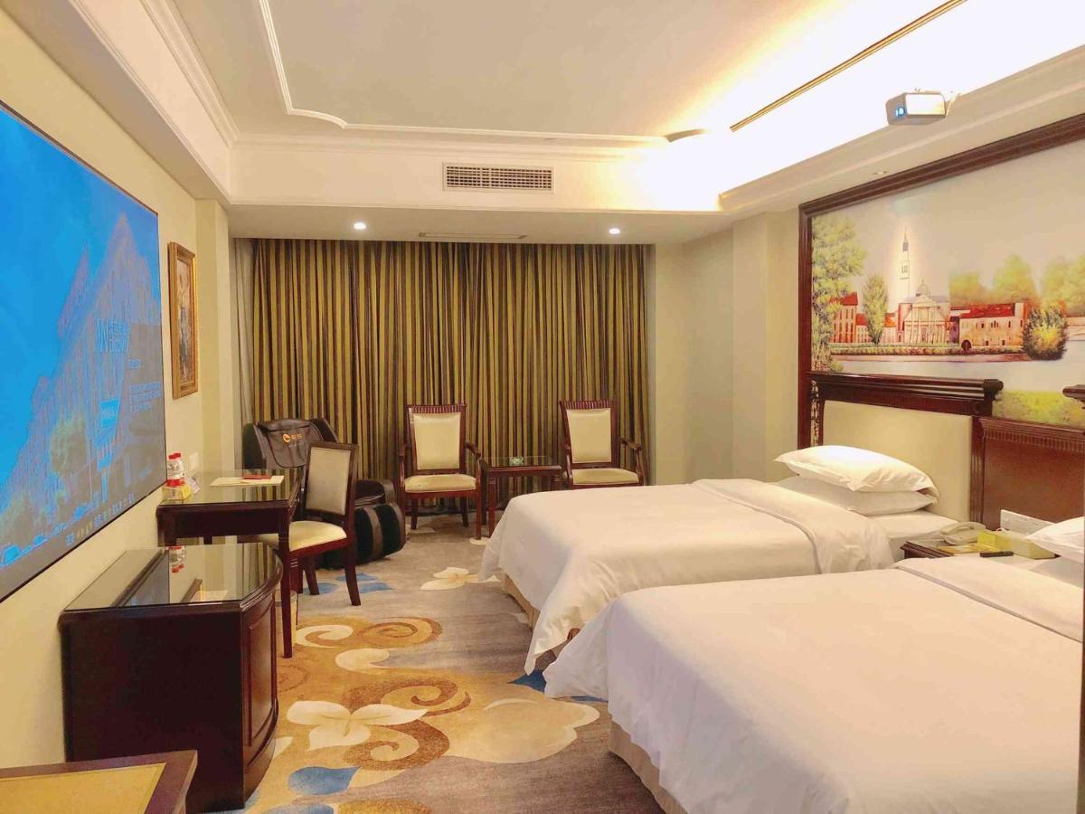 Vienna Hotel Guangzhou Shiling Exteriör bild